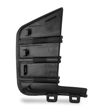 Load image into Gallery viewer, Rejilla Silverado cheyenne 19-22 p/defensa del. der.