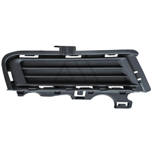 Load image into Gallery viewer, Rejilla Golf 7 15-17 s/faro niebla superior der.