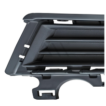 Load image into Gallery viewer, Rejilla Golf 7 15-17 s/faro niebla superior izq.