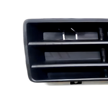 Load image into Gallery viewer, Rejilla Golf 99-05 s/faro niebla izq.