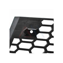 Load image into Gallery viewer, Rejilla Jetta Clasico 08-15 s/faro niebla der.