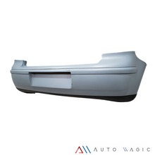 Load image into Gallery viewer, Defensa trasera Polo H.B. 03-07 completa  completa con accesorios