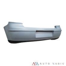 Load image into Gallery viewer, Defensa trasera Polo H.B. 03-07 completa  completa con accesorios