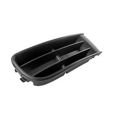 Load image into Gallery viewer, Rejilla Polo 03-07 s/faro niebla der.