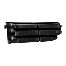 Load image into Gallery viewer, Rejilla Polo 03-07 s/faro niebla der.