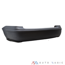 Load image into Gallery viewer, Defensa tras. Polo sedan 03-07 completa con accesorios