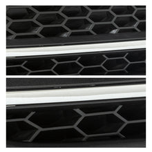 Load image into Gallery viewer, Rejilla Passat 12-15 s/hoyo der.