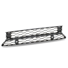 Load image into Gallery viewer, Rejilla de defensa Amarok 18-23 c/hoyo p/sensor central