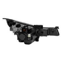 Load image into Gallery viewer, Faro Elantra 22-23 halogeno, c/luz de dia izq.
