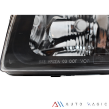 Load image into Gallery viewer, Faro Cheyenne Silverado 03-06 Negro izq.
