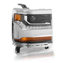 Load image into Gallery viewer, Faro Silverado cheyenne 16-18 p/xenon bisel cromo der.