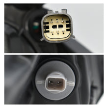 Load image into Gallery viewer, Faro Spark 17-21 c/lupa c/luz de dia izq.