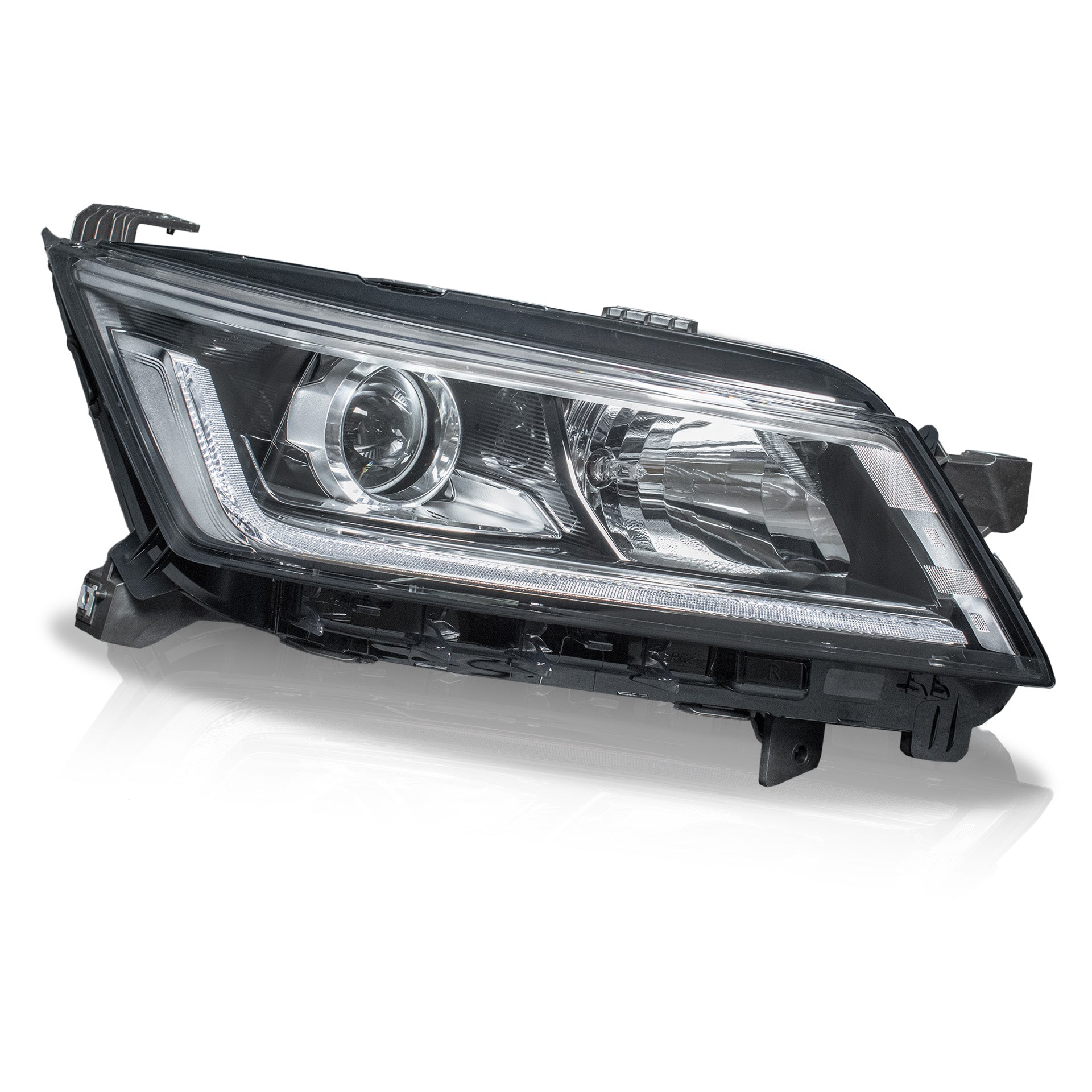 Faro Aveo 24-26 8pin c/luz de día y foco led derecho