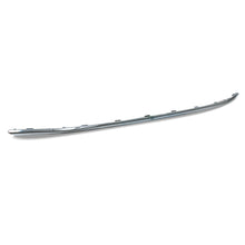 Cargar imagen en el visor de la galería, Moldura Defensa Aveo 24-26 cromo