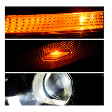 Cargar imagen en el visor de la galería, Faro Trax 24-26 c/led c/balastras izq.