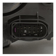 Load image into Gallery viewer, Faro Focus 15-17 c/luz de dia Led cromo izq.