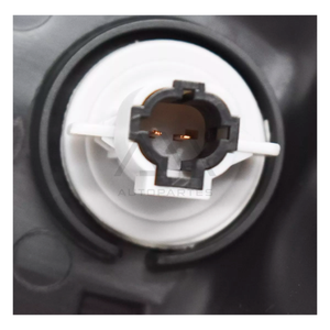 Faro Attitude 15-20 Mirage G4 19-20 izq.
