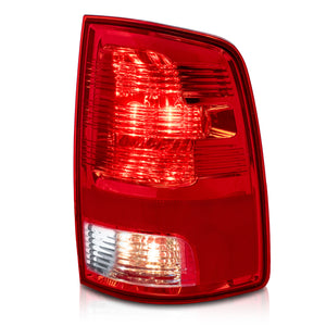 Calavera Ram 09-23 1500/2500 c/focos der.