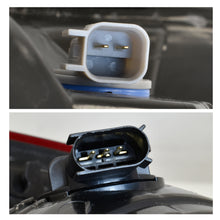 Cargar imagen en el visor de la galería, Calaveras Ram 09-23 1500/2500 mica Humo c/focos