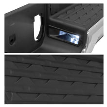 Load image into Gallery viewer, Defensa trasera Ram 19-24 cromo c/sensor