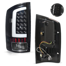 Cargar imagen en el visor de la galería, Calaveras Ram 02-05 1500 2500 Led negras