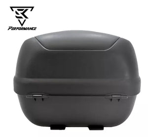 Porta casco para motocicleta de plastico y reflejante capacidad 30lts. con soporte de sujecion.