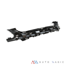 Load image into Gallery viewer, Soporte guia Focus 07-11 defensa del. central
