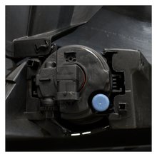 Load image into Gallery viewer, Defensa del. Focus ST 12-14 con faros, con rejillas