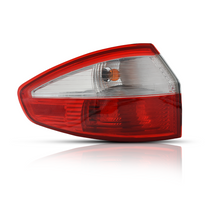 Load image into Gallery viewer, Calavera Fiesta sedan 13-16 exterior izquierda