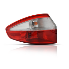 Load image into Gallery viewer, Calavera Fiesta sedan 13-16 exterior izquierda