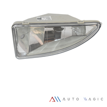 Load image into Gallery viewer, Faro niebla Focus 00-04 s/foco izq.