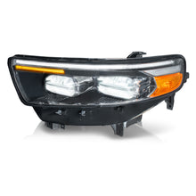 Load image into Gallery viewer, Faro Explorer 20-24 Led c/luz de dia filo cromo izq.