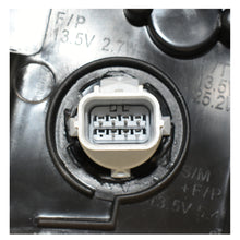 Cargar imagen en el visor de la galería, Faro Crv 20-22 Led derecho