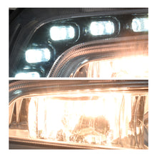 Cargar imagen en el visor de la galería, Faro niebla Grand I10 18-20 sedan c/luz de dia der.