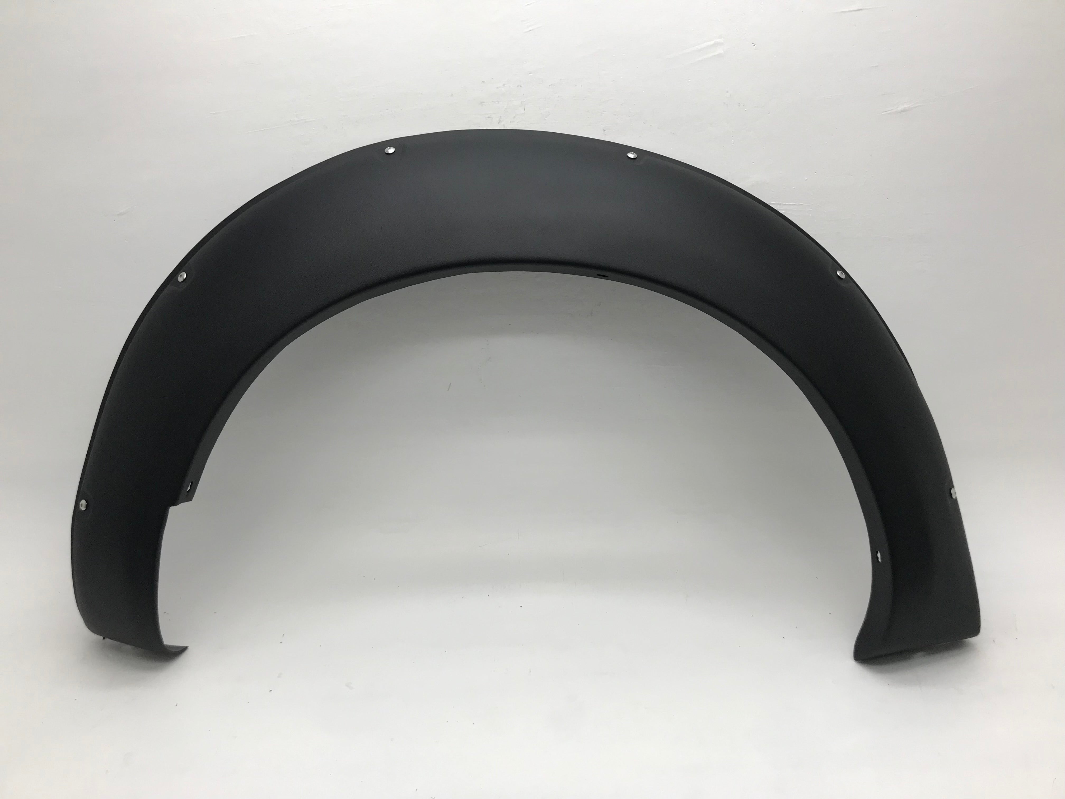 Cantoneras Frontier, NP300 16-20 6¨ negro matte