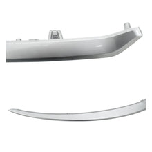 Cargar imagen en el visor de la galería, Moldura de defensa Forte 22-24 plata der.
