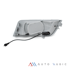 Load image into Gallery viewer, Cuartos Ranger 16-17 c/Luz de dia Led