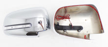 Load image into Gallery viewer, Carcasa de espejos L200 13-15 cromo con direccional