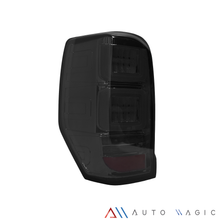 Load image into Gallery viewer, Calaveras L200 20-23 LED negras Performance