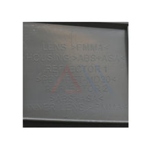Load image into Gallery viewer, Calavera Sentra exterior 17-19 exterior derecha
