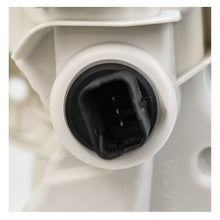 Cargar imagen en el visor de la galería, Cuarto Peugeot 208 22-24 luz de dia led der.