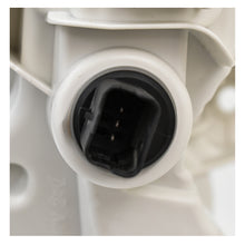 Cargar imagen en el visor de la galería, Cuarto Peugeot 208 22-24 luz de dia led izq.