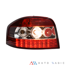 Load image into Gallery viewer, Calaveras Audi A3 04-08 LED rojas Performance