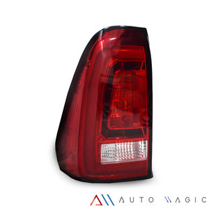 Calaveras Hilux 16-23 LED rojas rojas performance