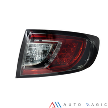 Cargar imagen en el visor de la galería, Calaveras Mazda 3 sedan 03-08 negras Performance
