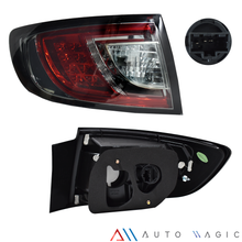 Cargar imagen en el visor de la galería, Calaveras Mazda 3 sedan 03-08 negras Performance