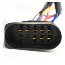 Cargar imagen en el visor de la galería, Faros Bora 06-09 c/lupa tira Led