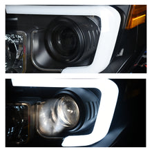 Load image into Gallery viewer, Faros Tundra 14-17 c/lupa y luz de dia