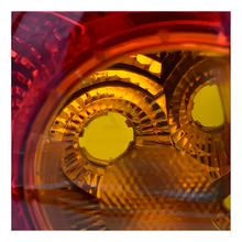 Load image into Gallery viewer, Calavera Corolla 09-10 s/arnes izq.