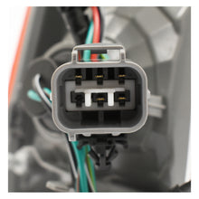 Load image into Gallery viewer, Calavera Tundra 00-06 doble cabina c/focos der.